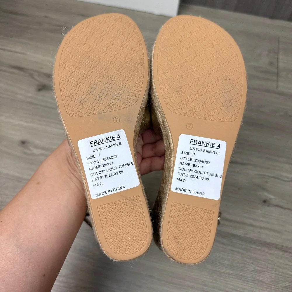 NEW FRANKIE4 Gold Tumbled Baker Wedge Heel Espadrille Leather Comfort Size 7